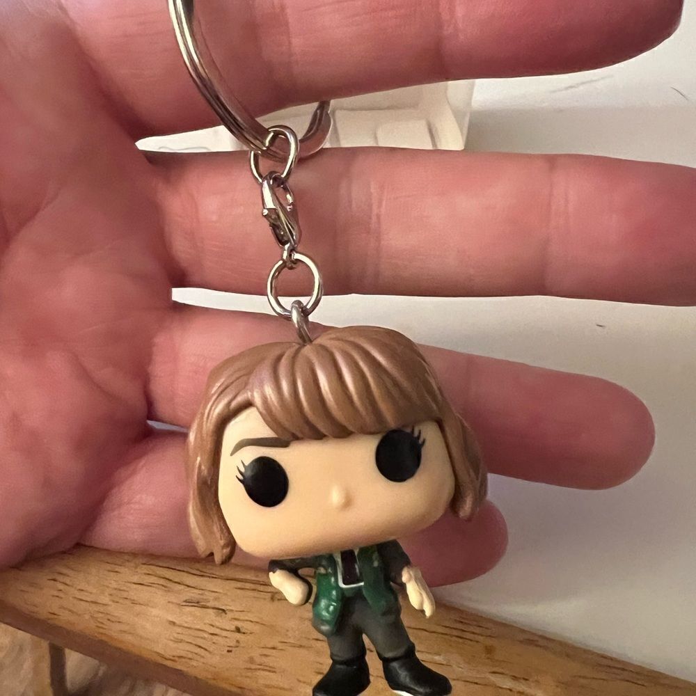 Funko Pop Keychain Stranger Things ROBIN - Picture 7 of 7